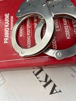 Kajdanki na kodeksie