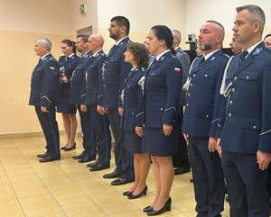 Policjanci podczas uroczystości wprowadzenia